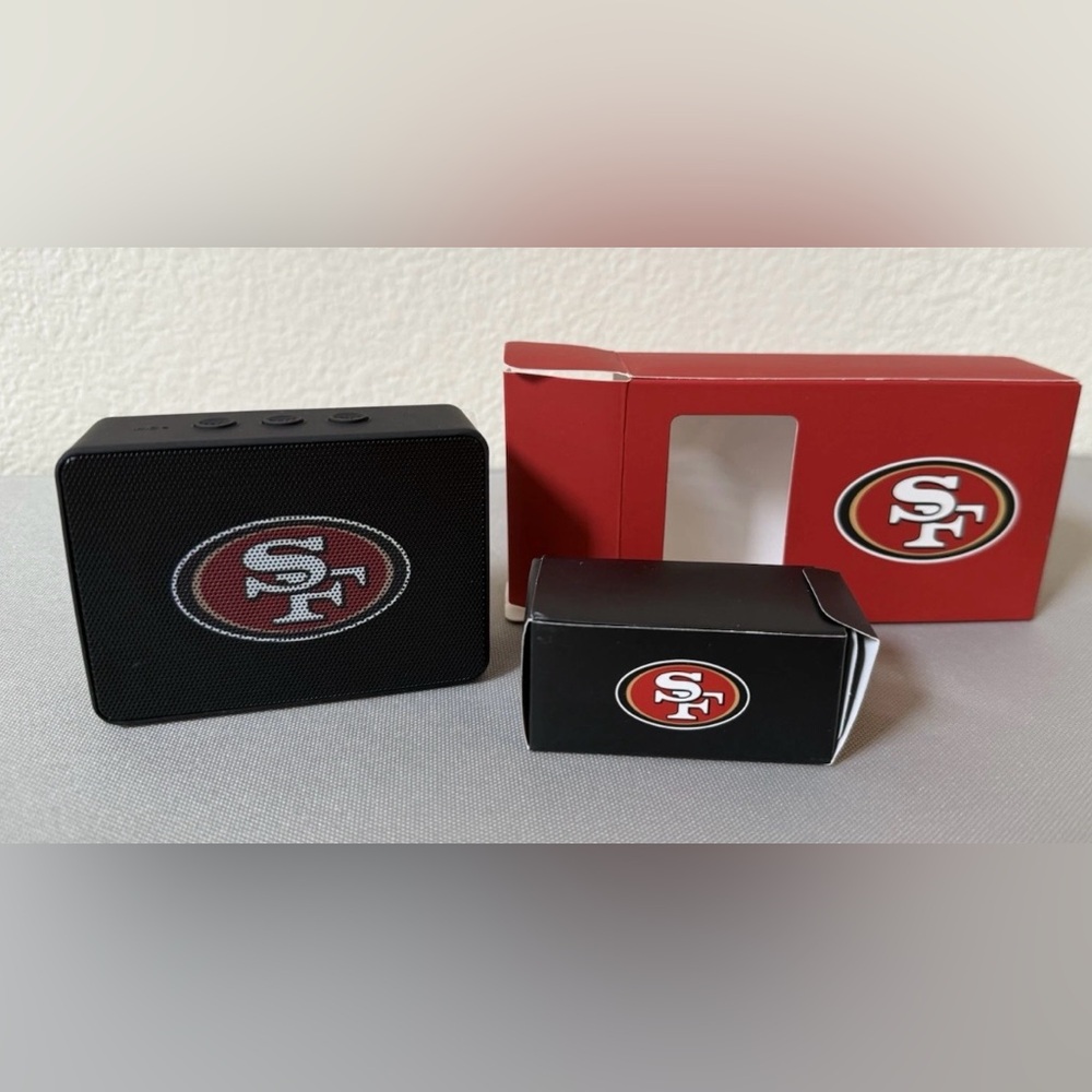 San Francisco 49ers Black and Red Bluetooth Speaker